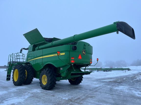 2024 John Deere S770 Combine