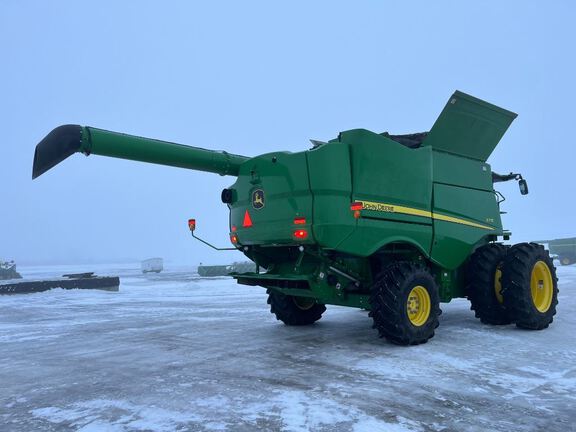 2024 John Deere S770 Combine