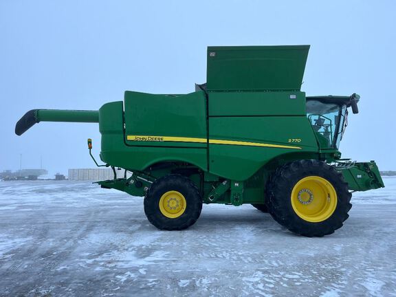 2024 John Deere S770 Combine