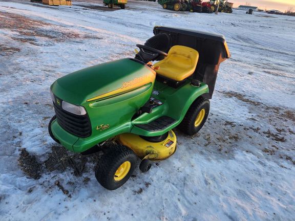 2004 John Deere LT150 Garden Tractor