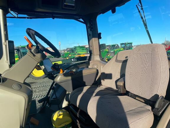 2021 John Deere 8R 280 Tractor