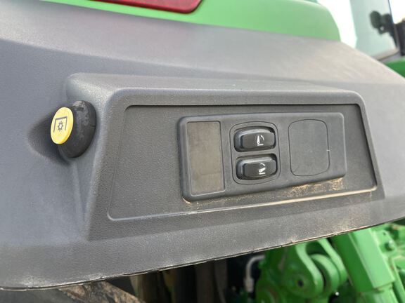 2021 John Deere 8R 280 Tractor