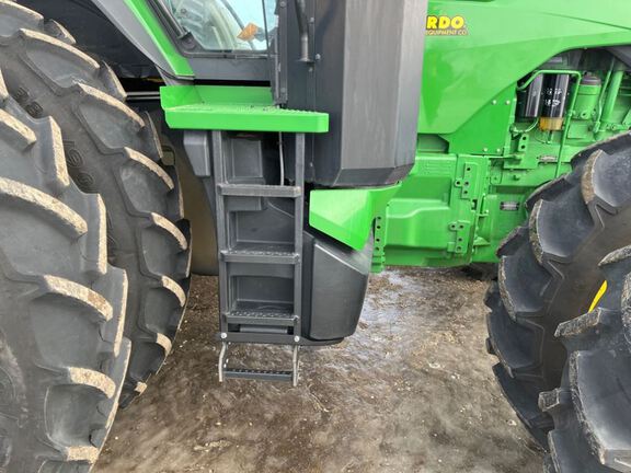 2021 John Deere 8R 280 Tractor