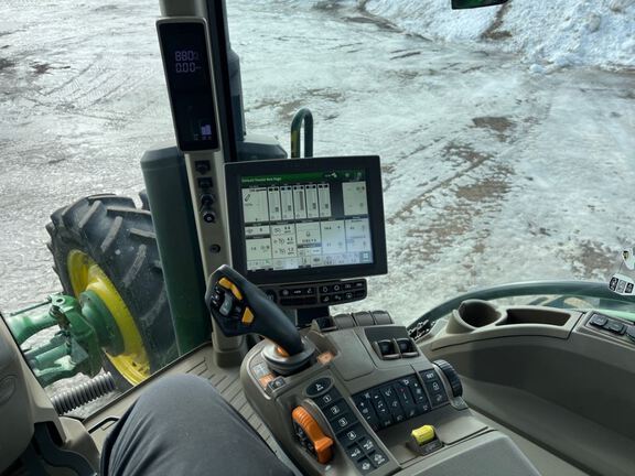 2021 John Deere 8R 280 Tractor