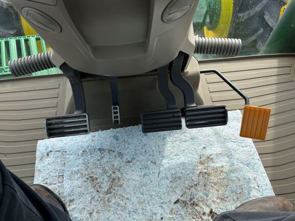 2021 John Deere 8R 280 Tractor