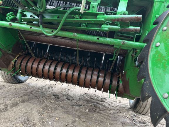 2013 John Deere 449 Baler/Round