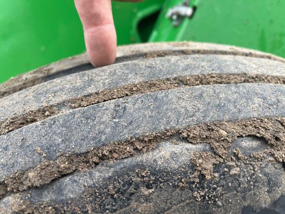 2013 John Deere 449 Baler/Round