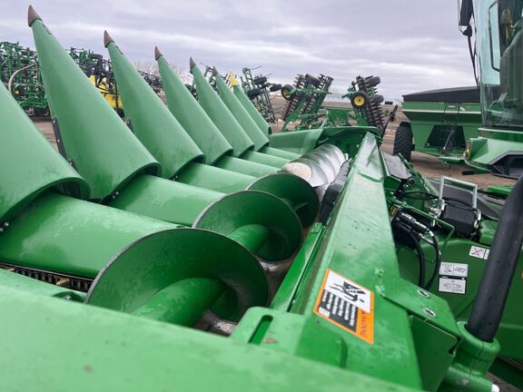2024 John Deere C8R Header Corn Head