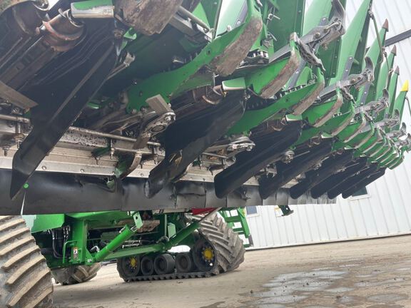 2024 John Deere C8R Header Corn Head