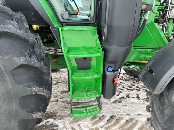 2024 John Deere 6R 215 Tractor