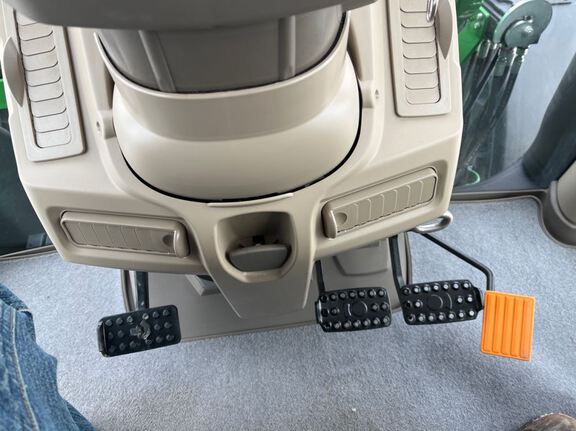 2024 John Deere 6R 215 Tractor