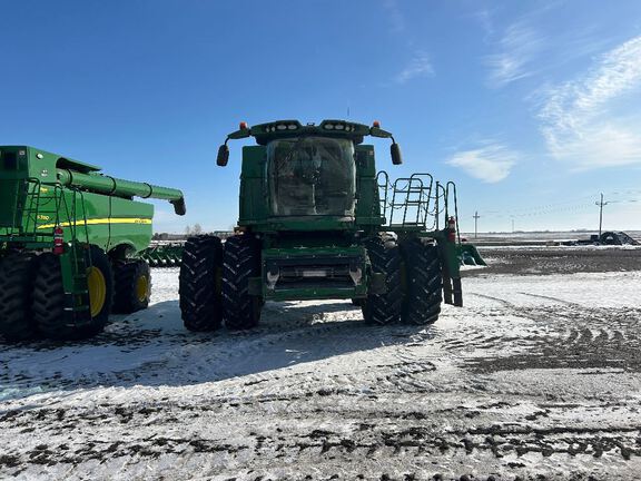 2020 John Deere S780 Combine
