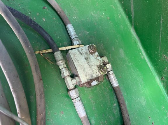 2018 Brent V1500 Grain Cart