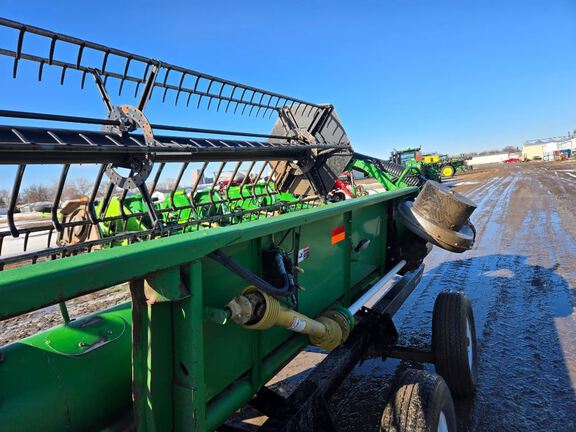 2002 John Deere 930F Header Combine