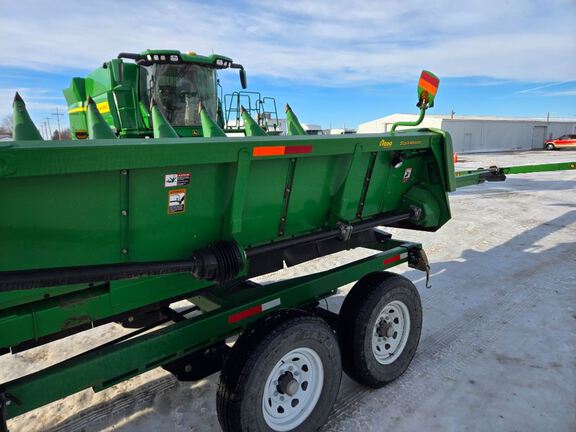2012 John Deere 618C Header Corn Head