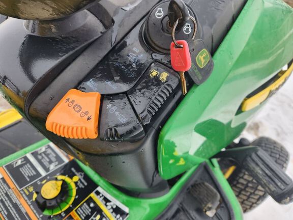 2011 John Deere X534 Garden Tractor