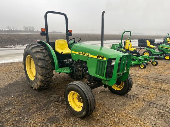 2000 John Deere 5105 Tractor