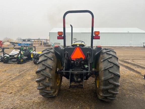 2000 John Deere 5105 Tractor
