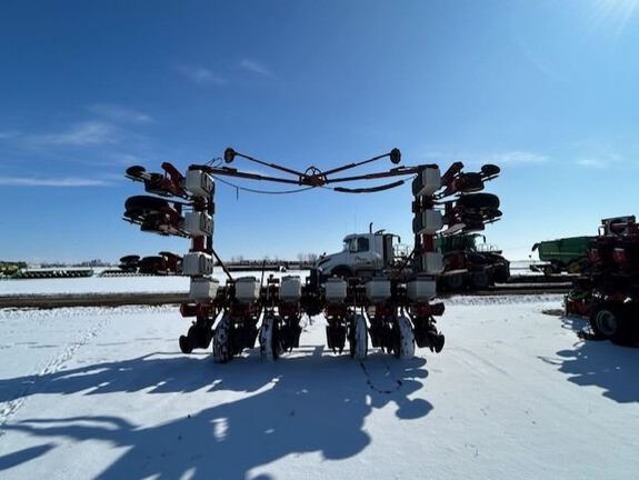 1999 AGCO White 6122 Planter