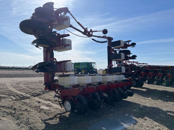1999 AGCO White 6122 Planter