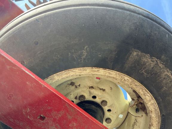 1999 AGCO White 6122 Planter