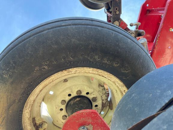 1999 AGCO White 6122 Planter