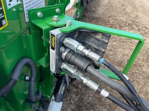 2022 John Deere C18R Header Corn Head