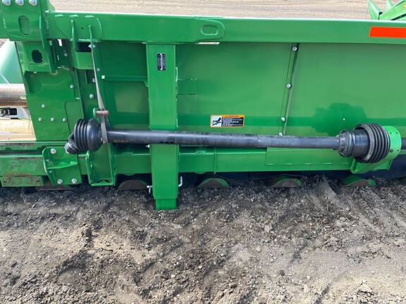 2022 John Deere C18R Header Corn Head