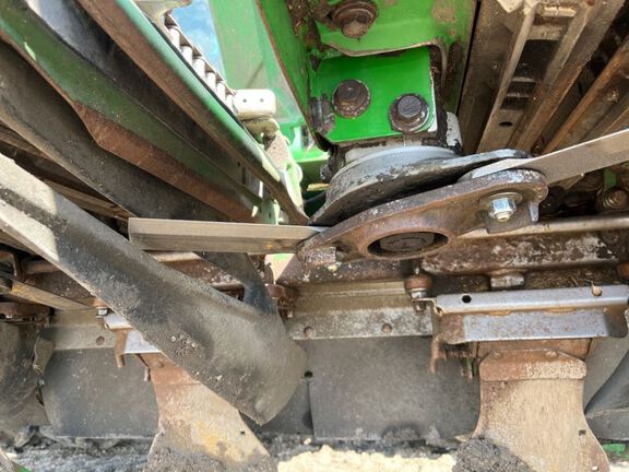 2022 John Deere C18R Header Corn Head