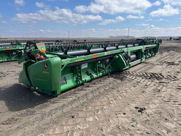 2017 John Deere 635FD Header Combine