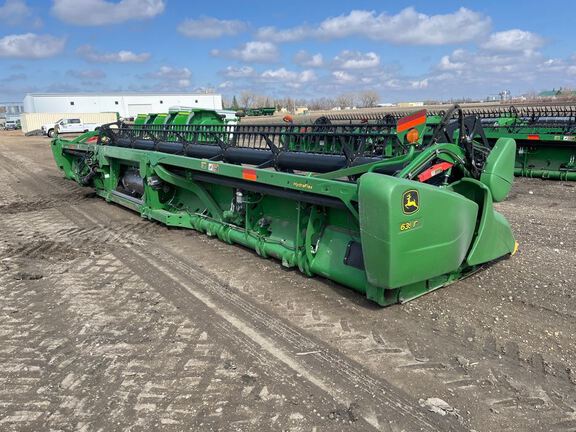 2017 John Deere 635FD Header Combine