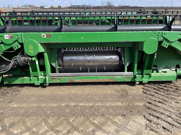 2017 John Deere 635FD Header Combine