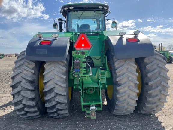 2016 John Deere 9370R Tractor 4WD