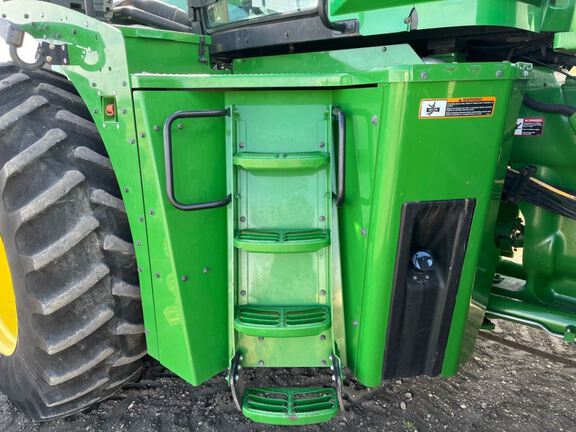 2016 John Deere 9370R Tractor 4WD