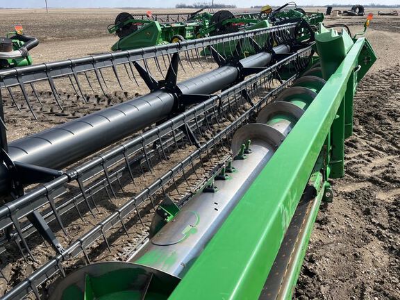 2017 John Deere 635F Header Combine