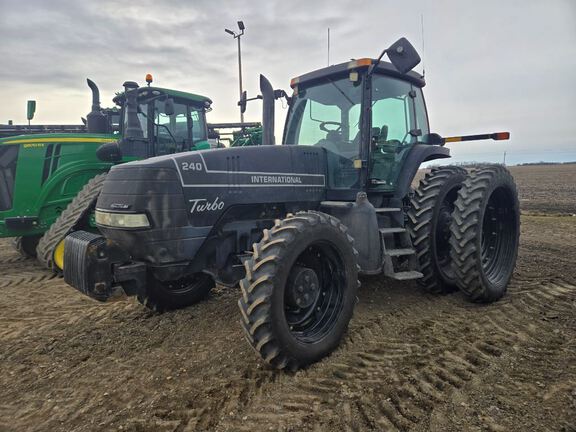 1999 Case MX240 Tractor