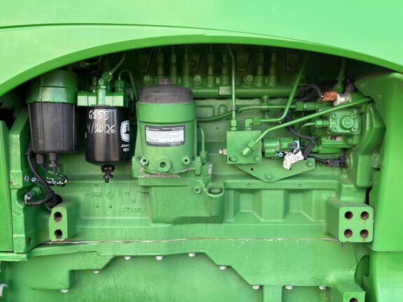 2010 John Deere 8345RT Tractor Rubber Track