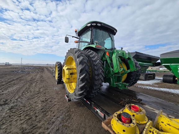 2014 John Deere 8370R Tractor