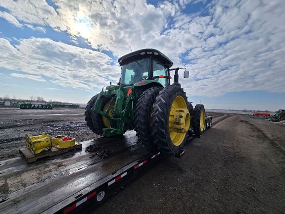 2014 John Deere 8370R Tractor
