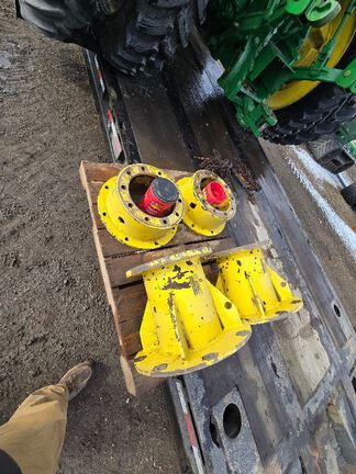 2014 John Deere 8370R Tractor