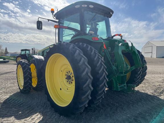 2014 John Deere 8370R Tractor