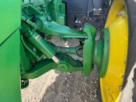 2014 John Deere 8370R Tractor