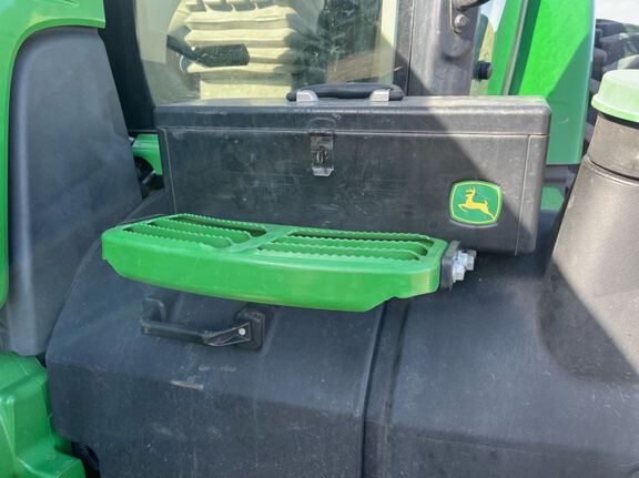 2014 John Deere 8370R Tractor