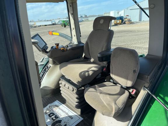 2014 John Deere 8370R Tractor