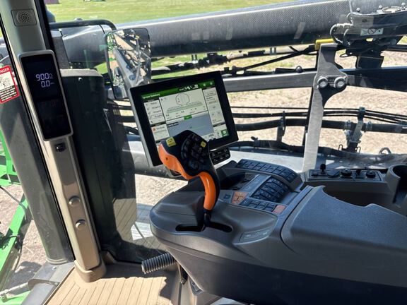 2022 John Deere 412R Sprayer/High Clearance