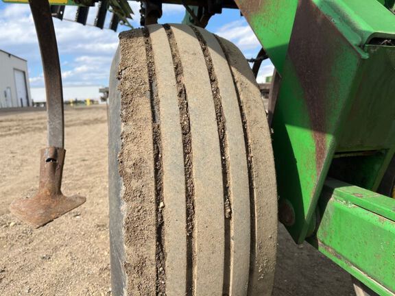 2003 John Deere 980 Field Cultivator