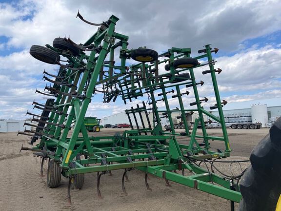 2003 John Deere 980 Field Cultivator