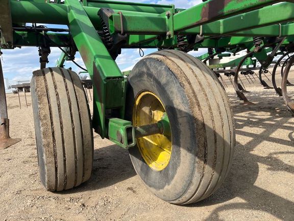 2003 John Deere 980 Field Cultivator
