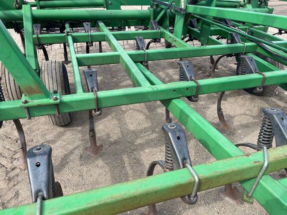 2003 John Deere 980 Field Cultivator