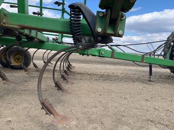 2003 John Deere 980 Field Cultivator
